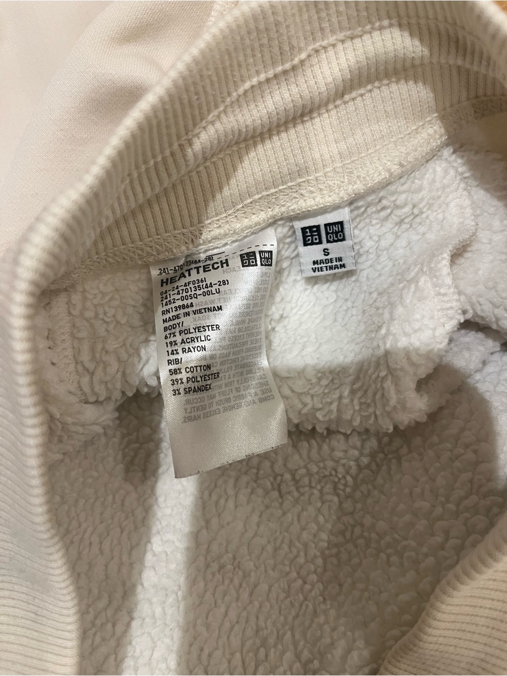 Uniqlo Cream HEATTECH Sherpa-Lined Crew Sweater